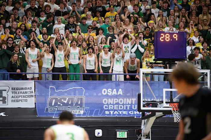 2023-3-11-Tualatin-WestLinn-Championship-GAME-0408-NR-clear